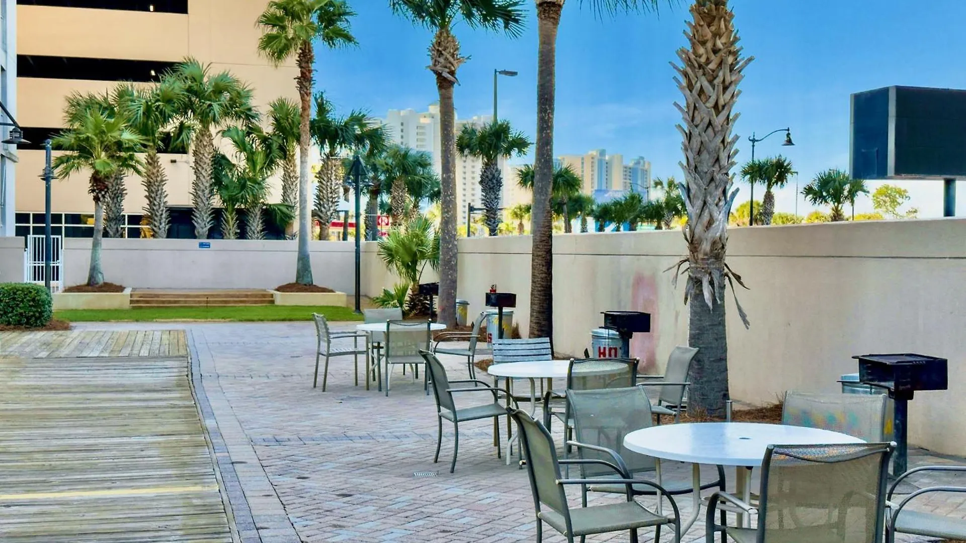 Stunning Ocean Views! Resort Beach Condo! Sleeps 8! By Dolce Vita Getaways Pcb Panama City Beach Stati Uniti