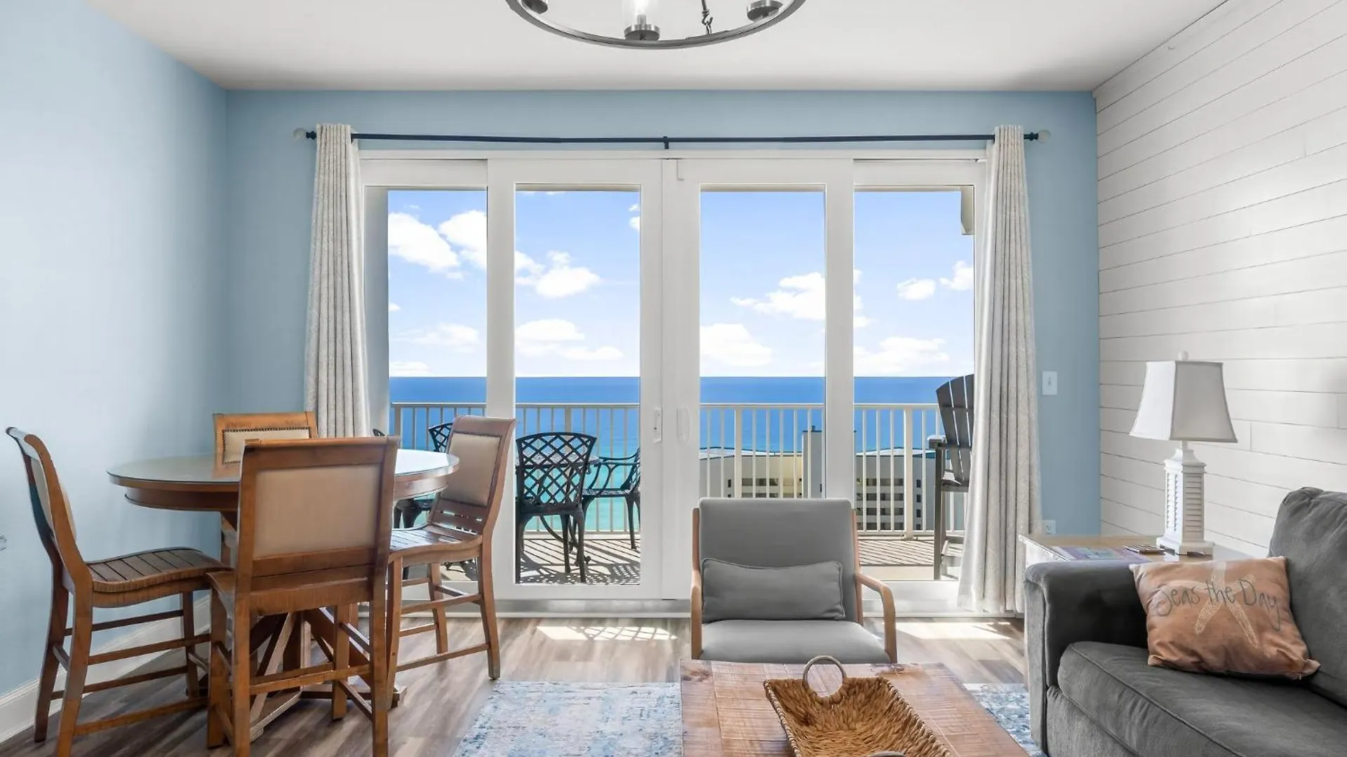 Stunning Ocean Views! Resort Beach Condo! Sleeps 8! By Dolce Vita Getaways Pcb Panama City Beach United States