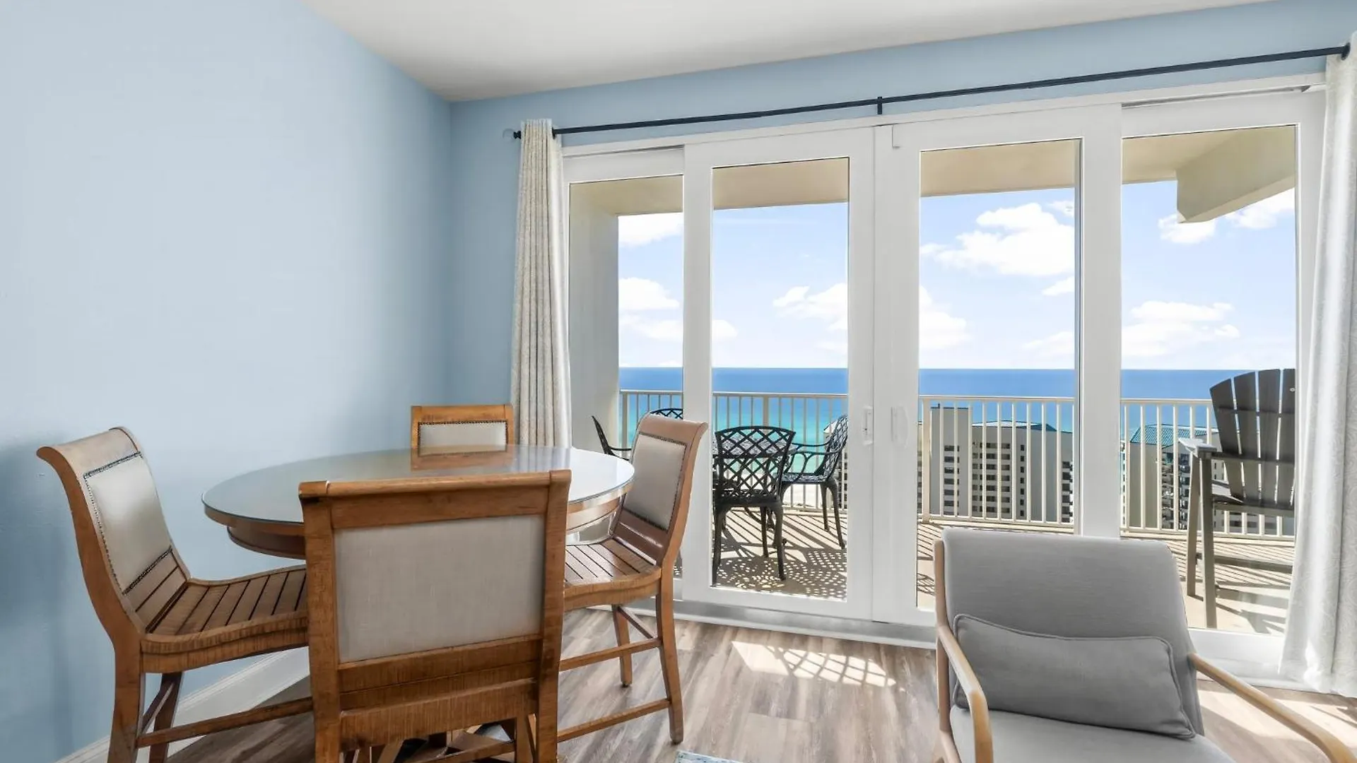 Stunning Ocean Views! Resort Beach Condo! Sleeps 8! By Dolce Vita Getaways Pcb Panama City Beach 0*,  United States
