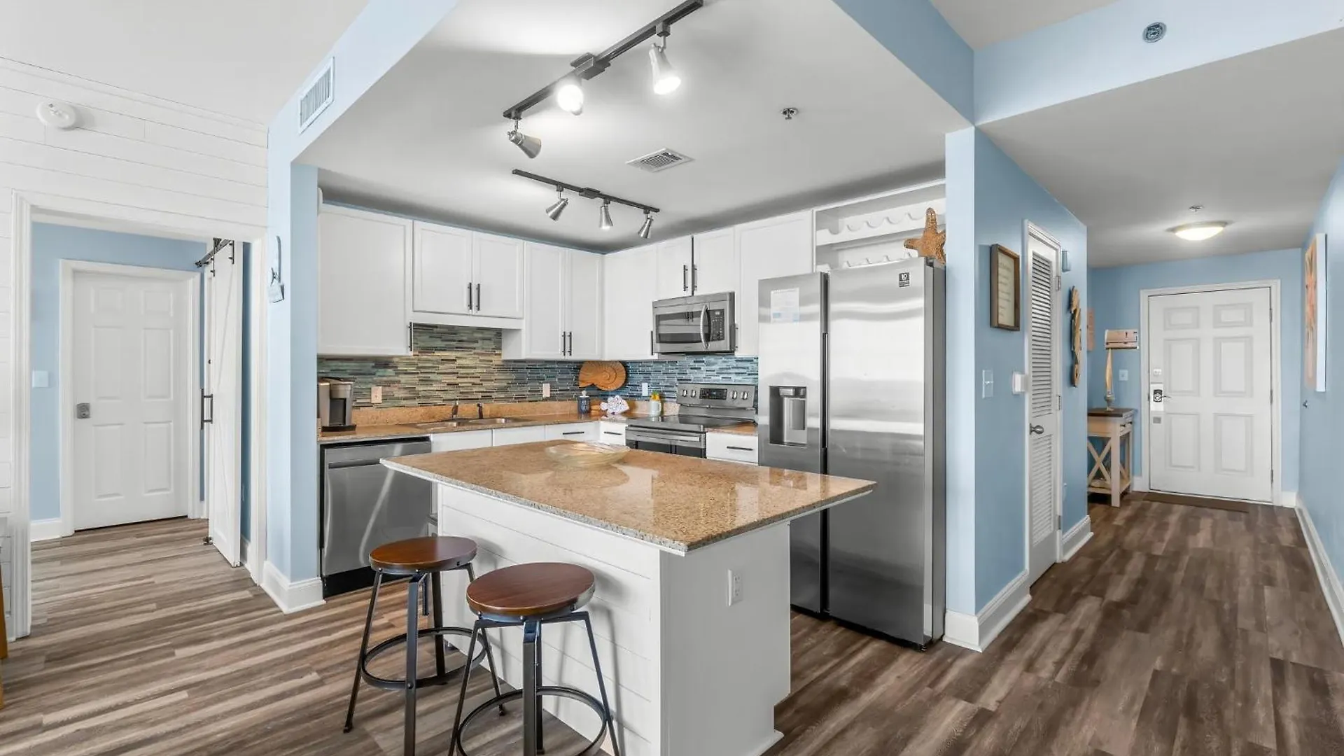Stunning Ocean Views! Resort Beach Condo! Sleeps 8! By Dolce Vita Getaways Pcb Panama City Beach