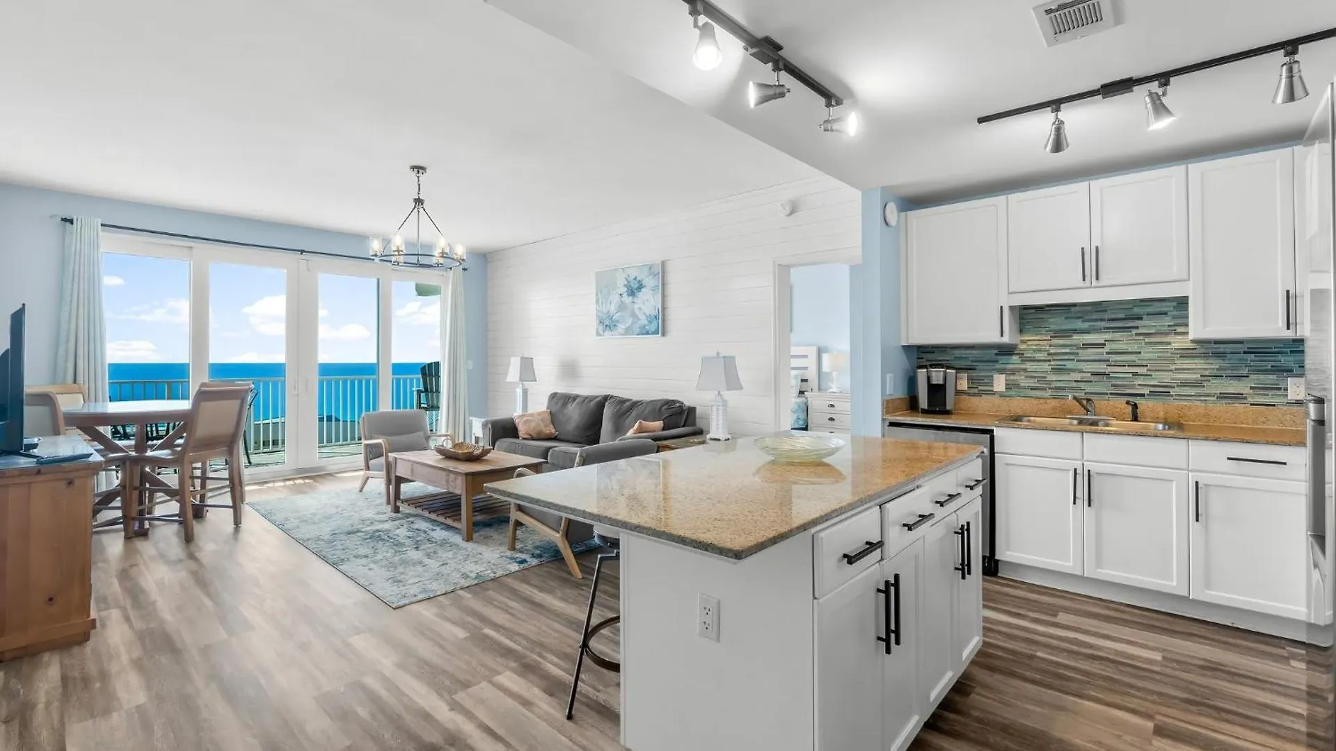 Stunning Ocean Views! Resort Beach Condo! Sleeps 8! By Dolce Vita Getaways Pcb Panama City Beach